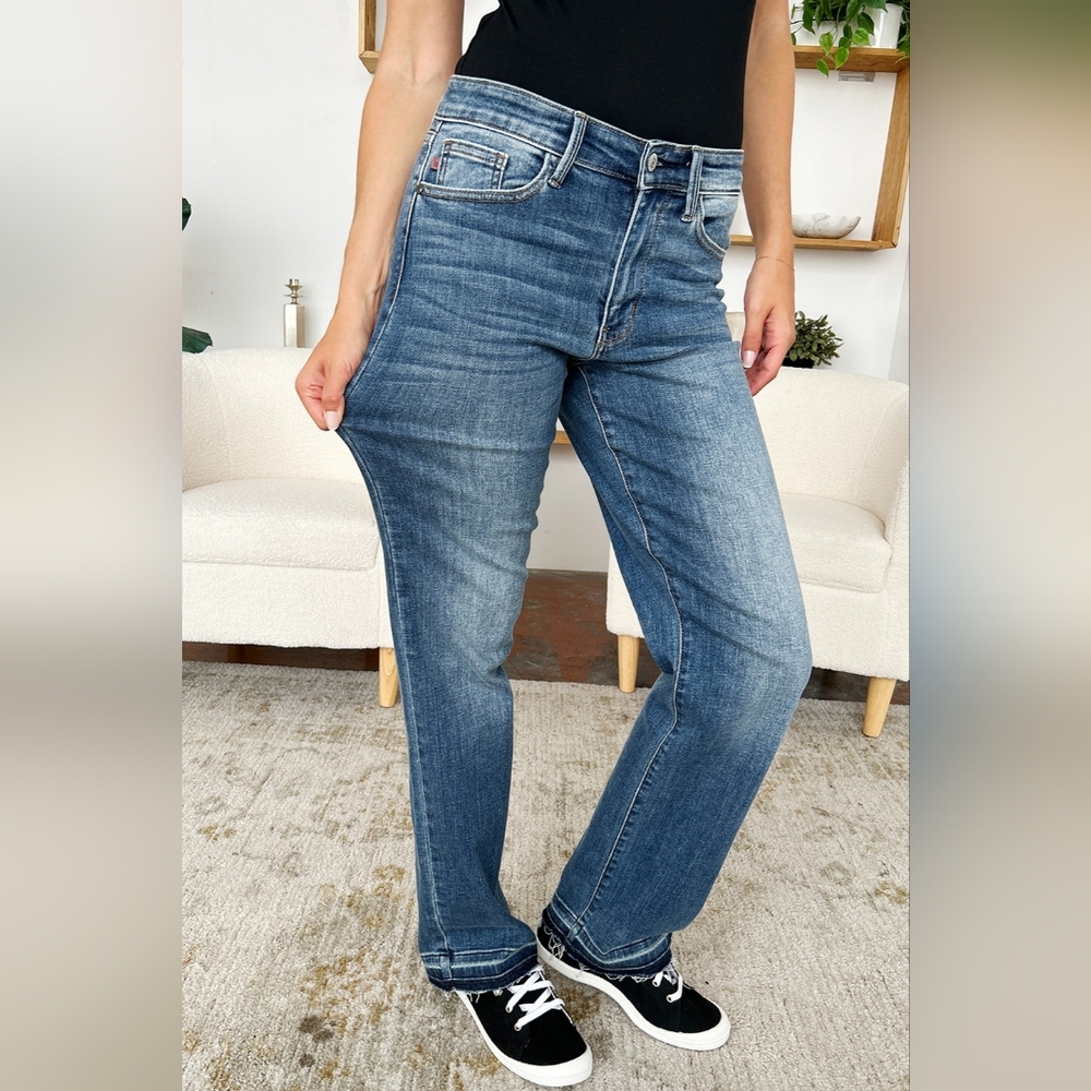 NEW**Judy Blue Full Size Mid Rise Release Hem Jeans OFFERS WELCOME
